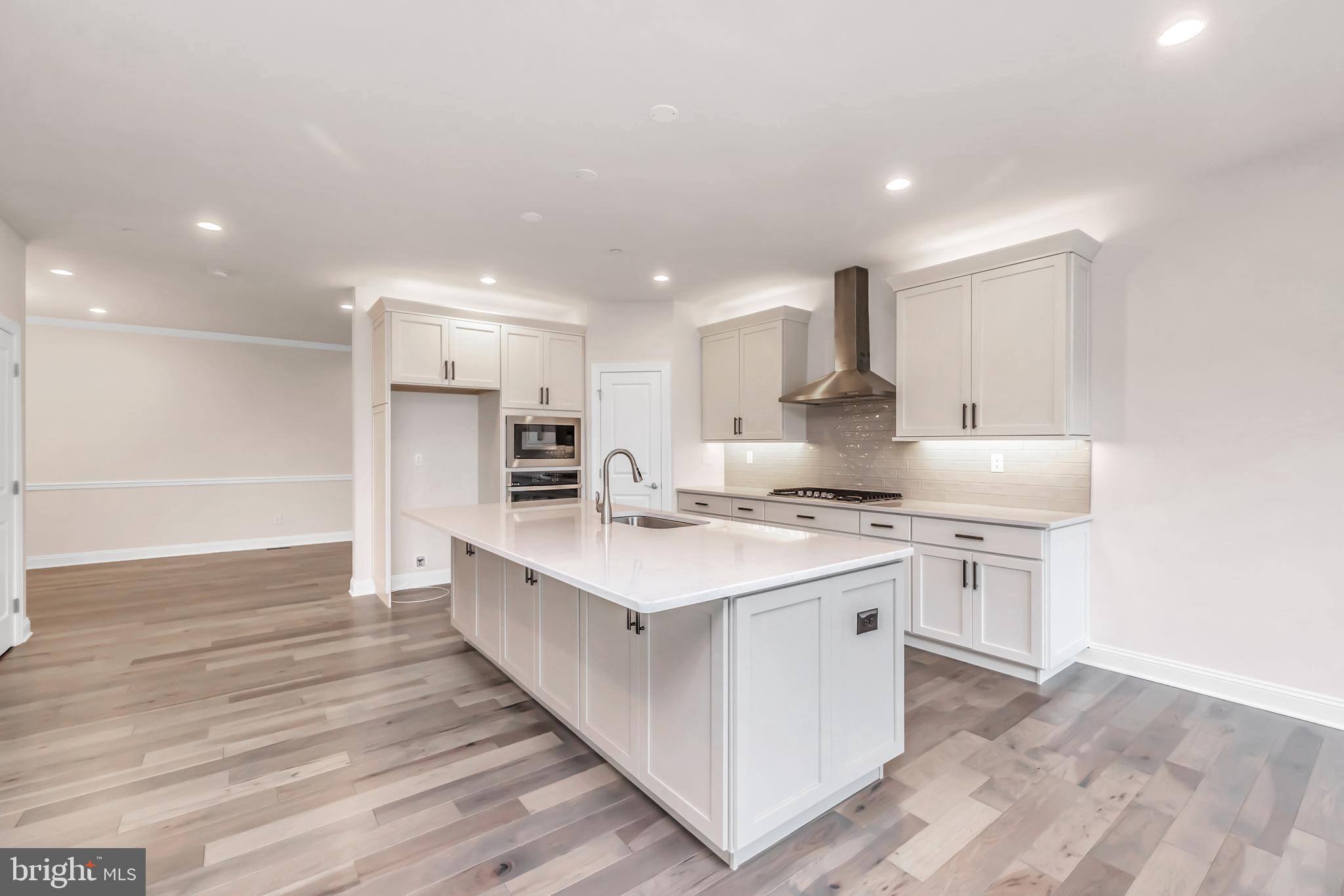 WILLISTOWN POINT - Residential