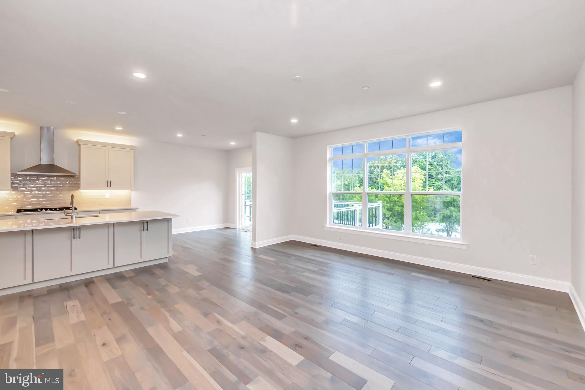 WILLISTOWN POINT - Residential