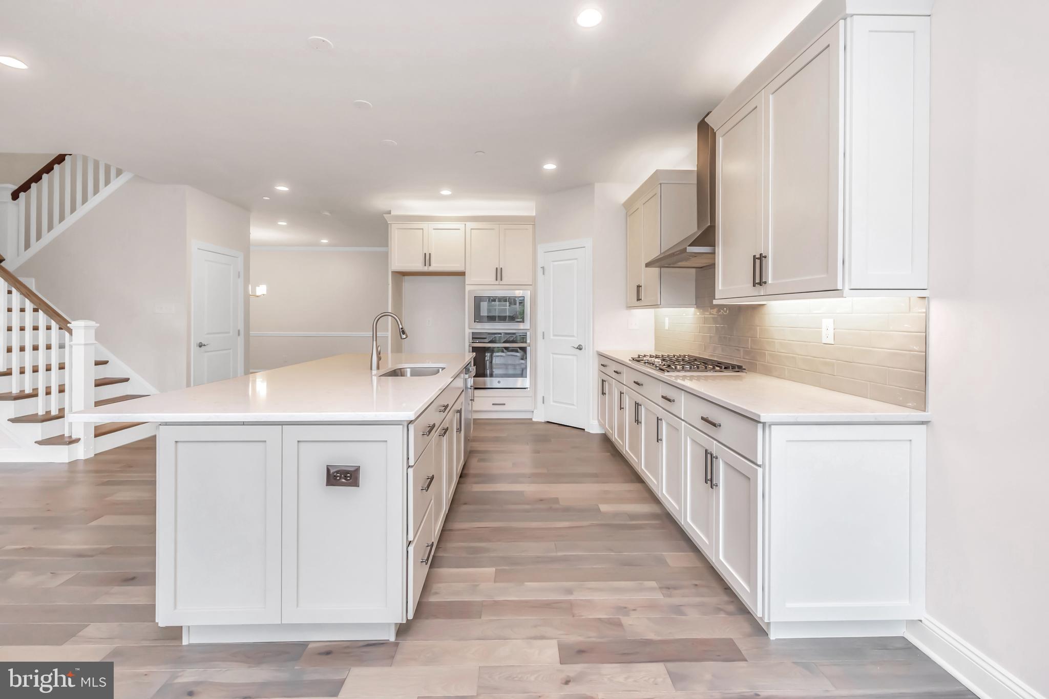 WILLISTOWN POINT - Residential