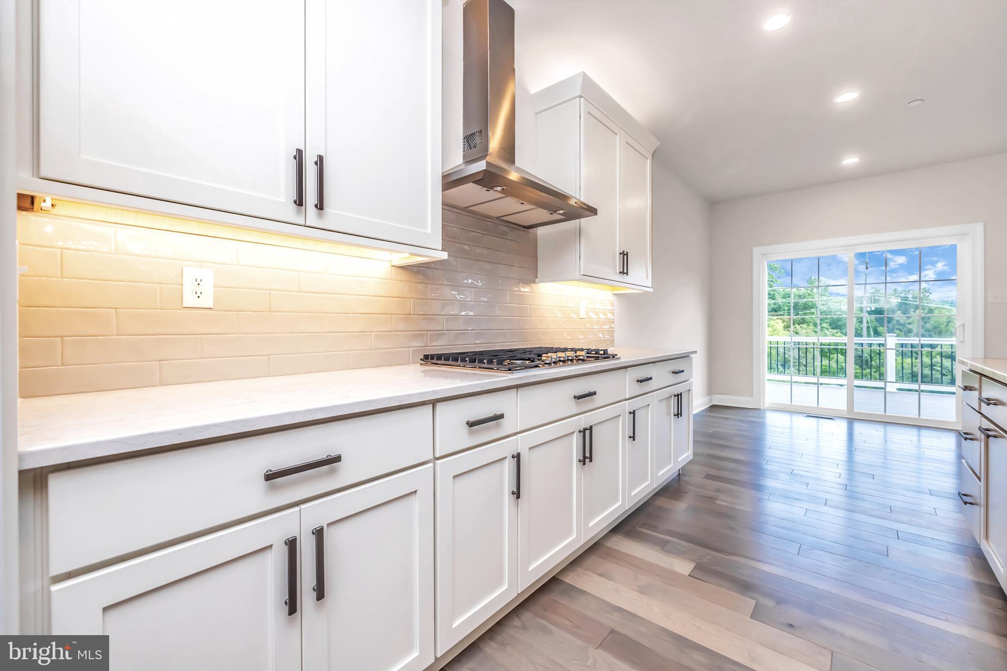 WILLISTOWN POINT - Residential