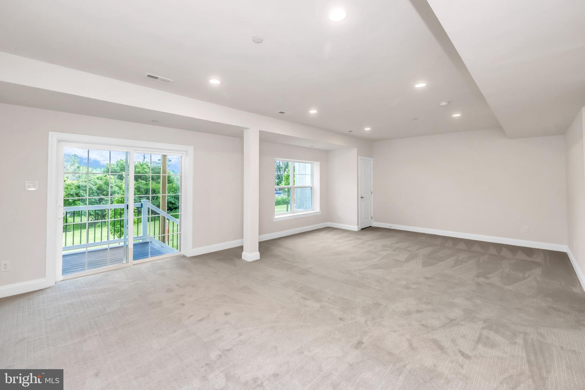WILLISTOWN POINT - Residential