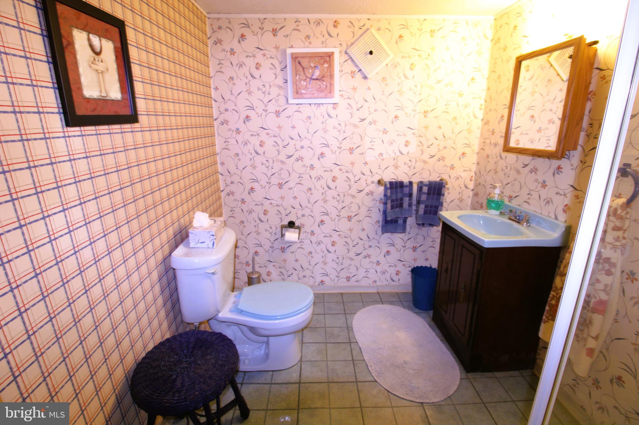 OXFORD CIRCLE - Residential