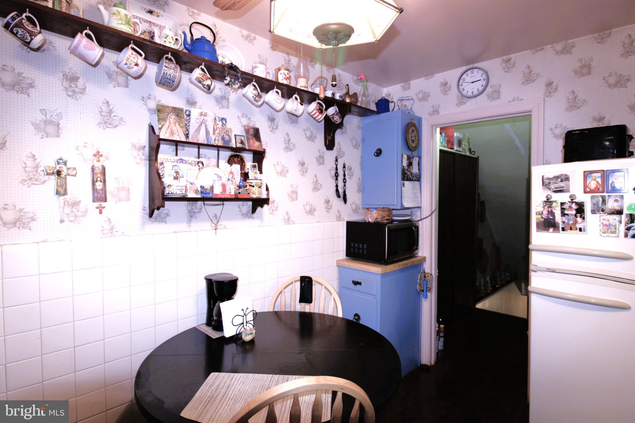 OXFORD CIRCLE - Residential