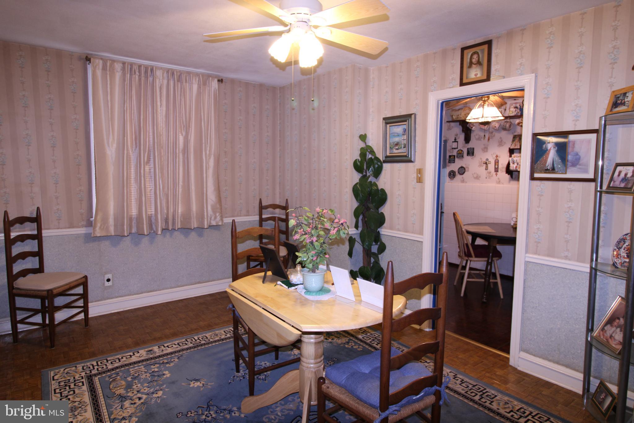 OXFORD CIRCLE - Residential