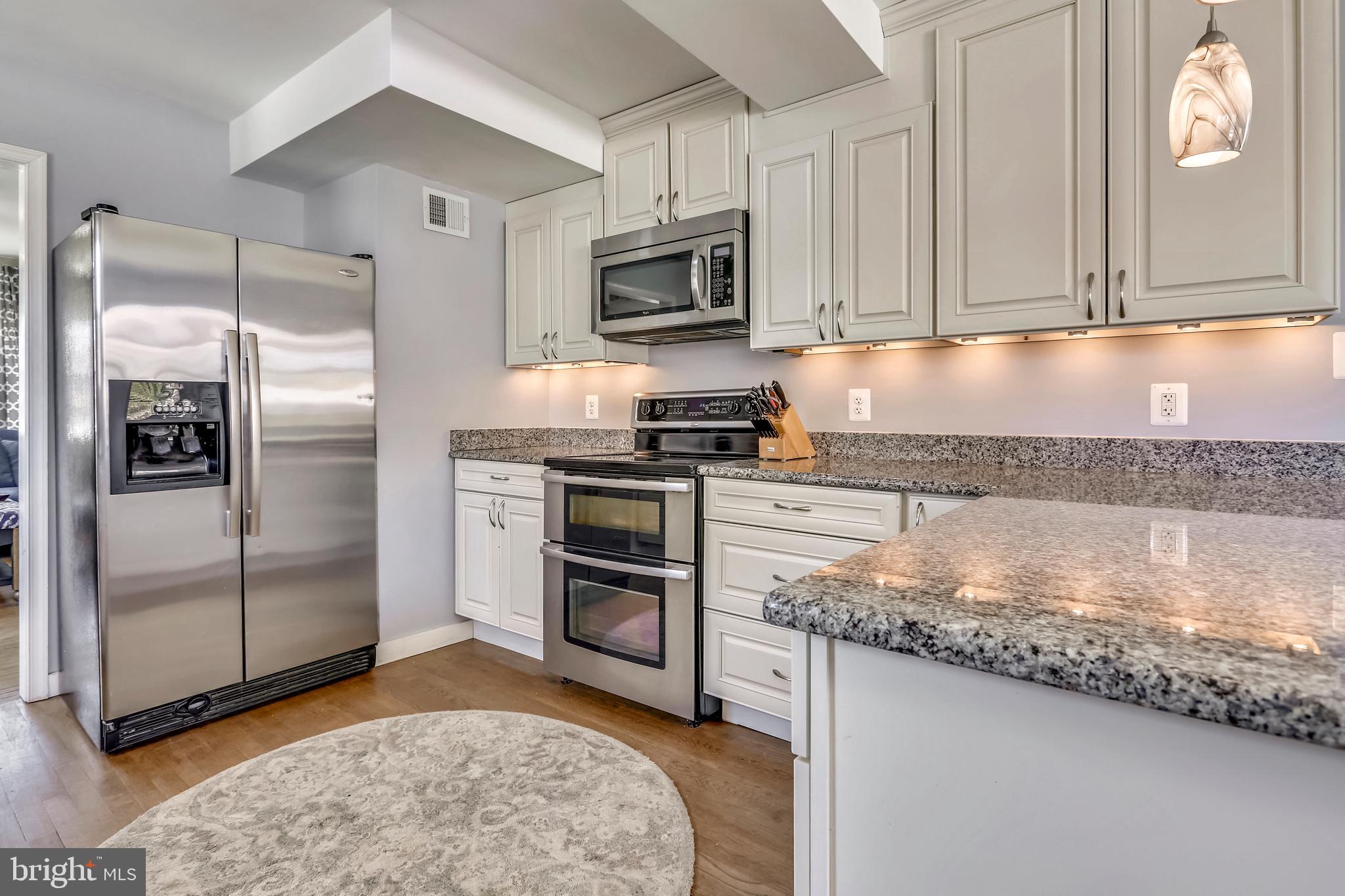 BUCKNELL MANOR - Residential