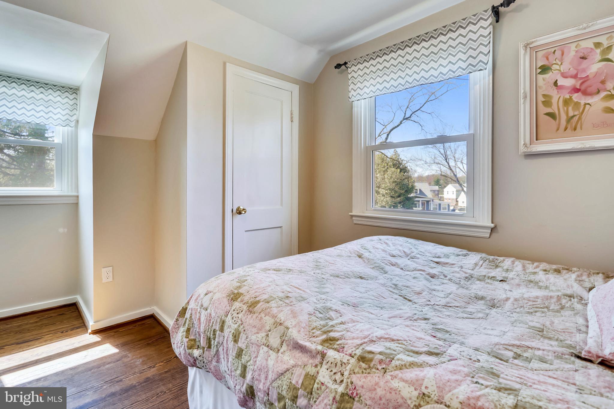 BUCKNELL MANOR - Residential