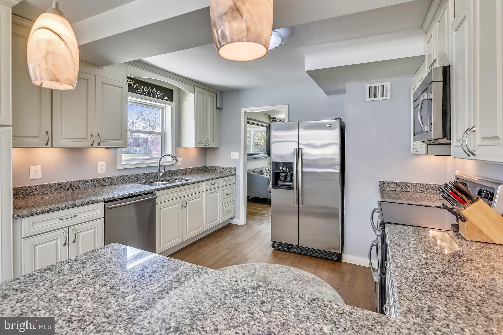 BUCKNELL MANOR - Residential