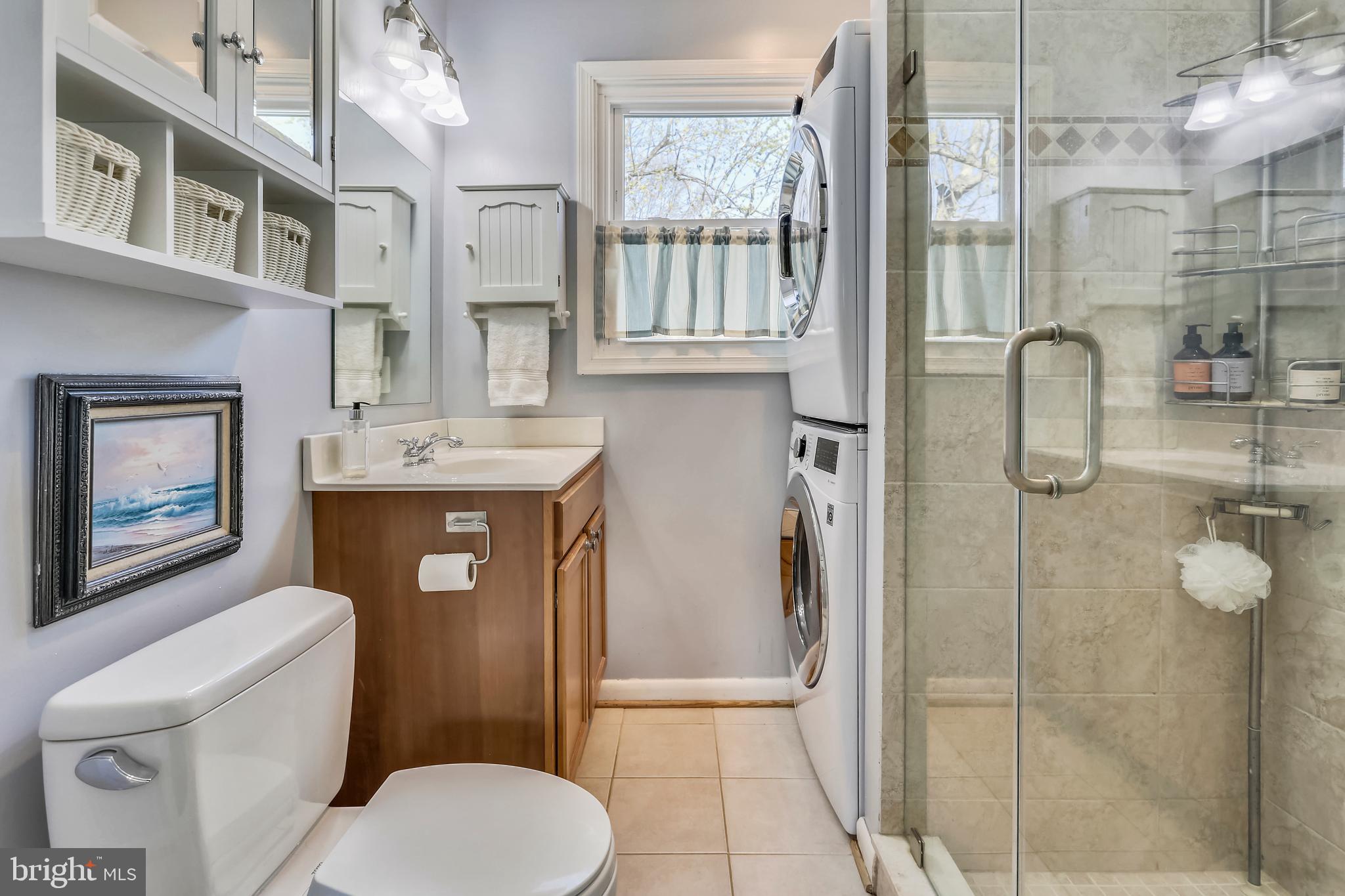 BUCKNELL MANOR - Residential