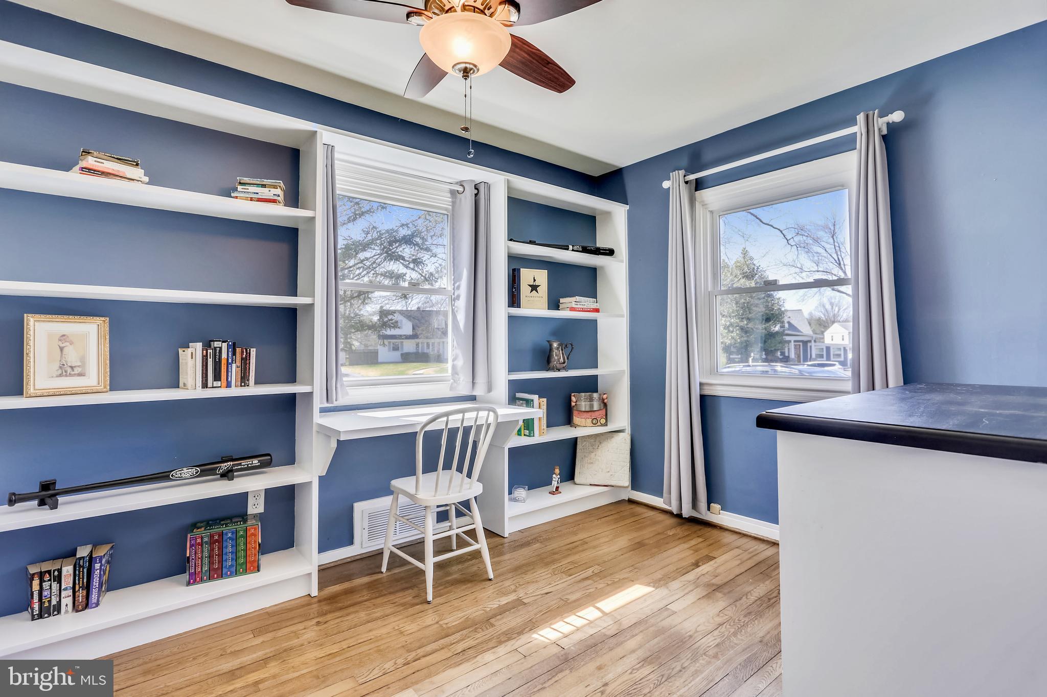 BUCKNELL MANOR - Residential