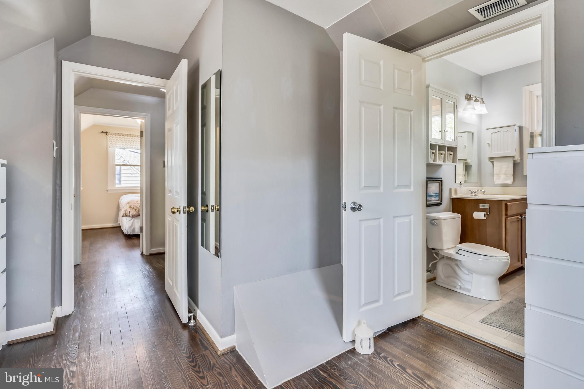 BUCKNELL MANOR - Residential