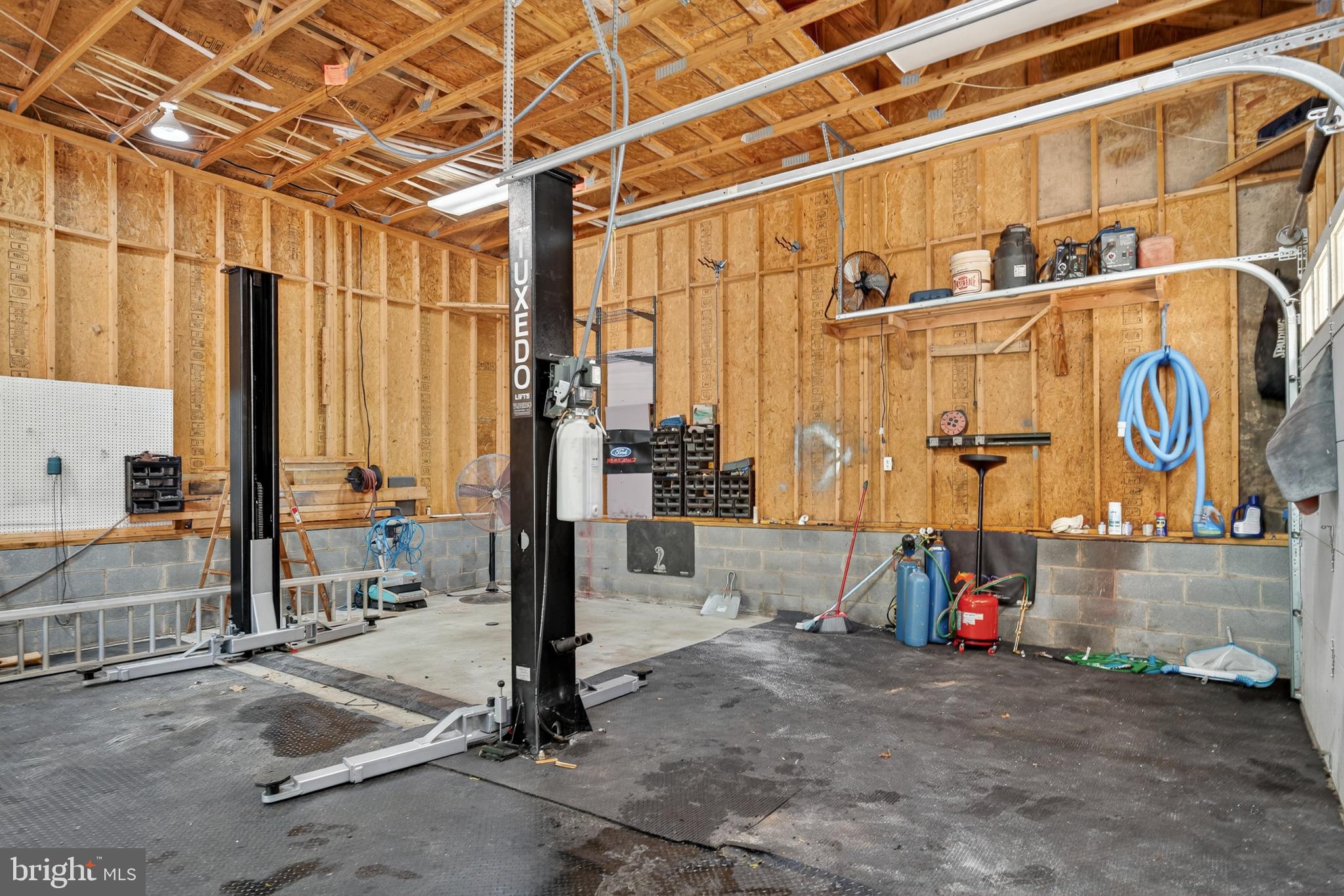 QUAIL RIDGE - Residential