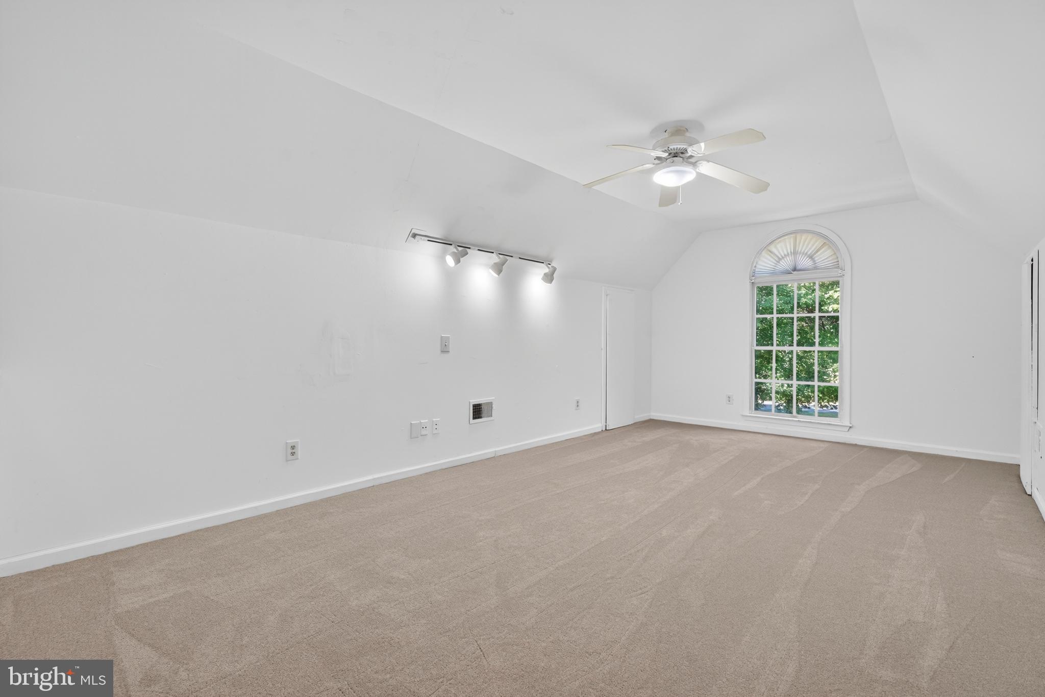 QUAIL RIDGE - Residential