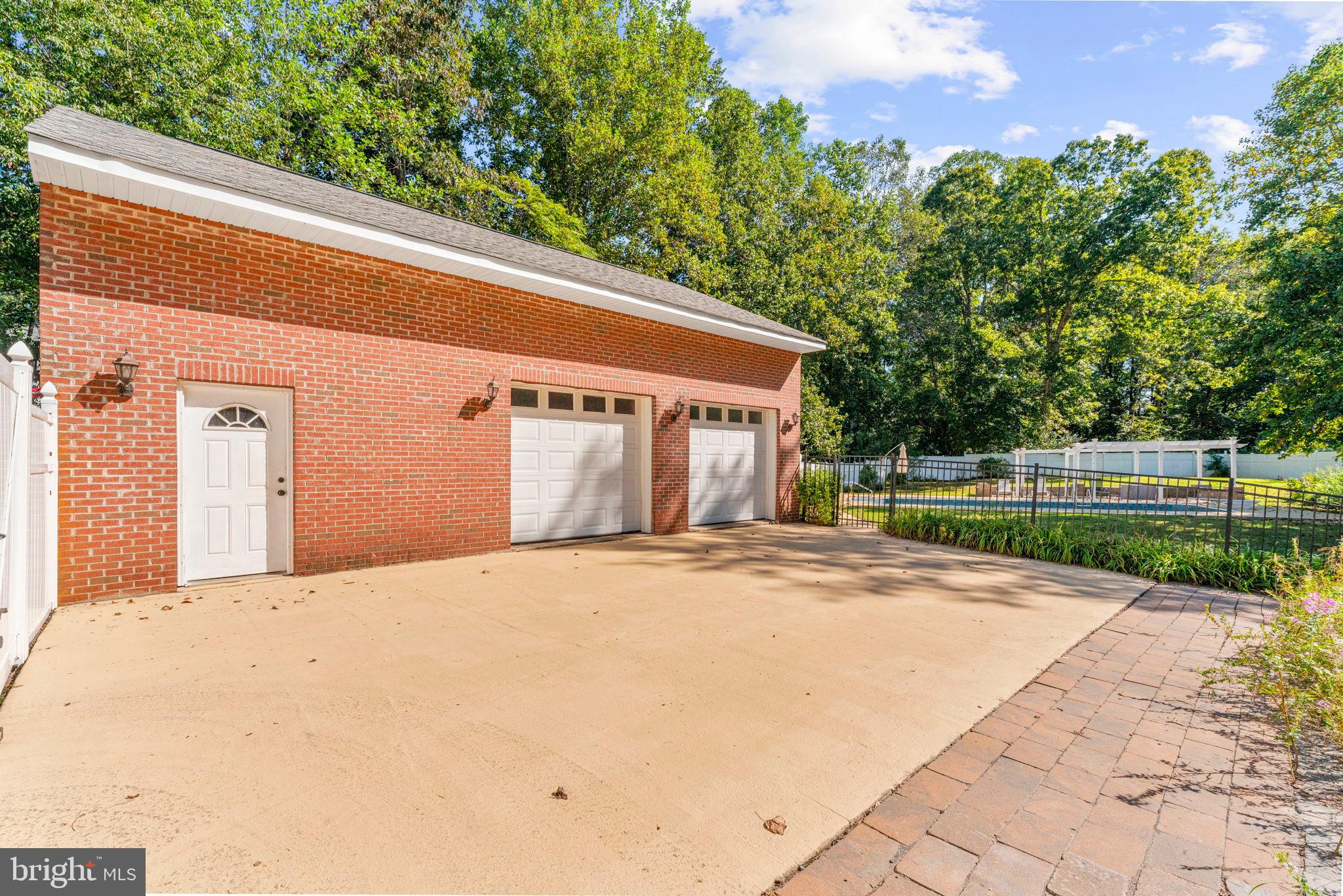 QUAIL RIDGE - Residential