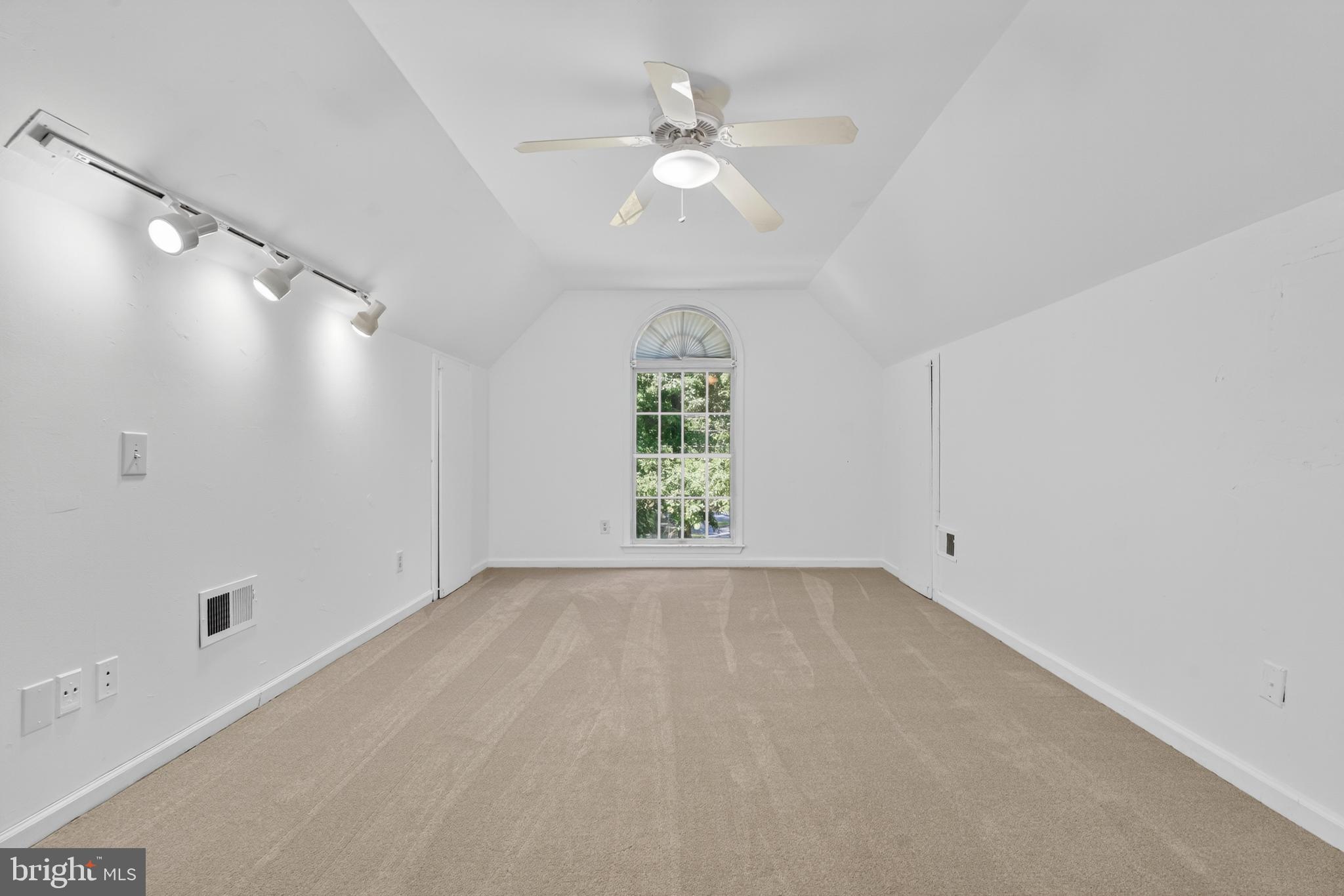 QUAIL RIDGE - Residential