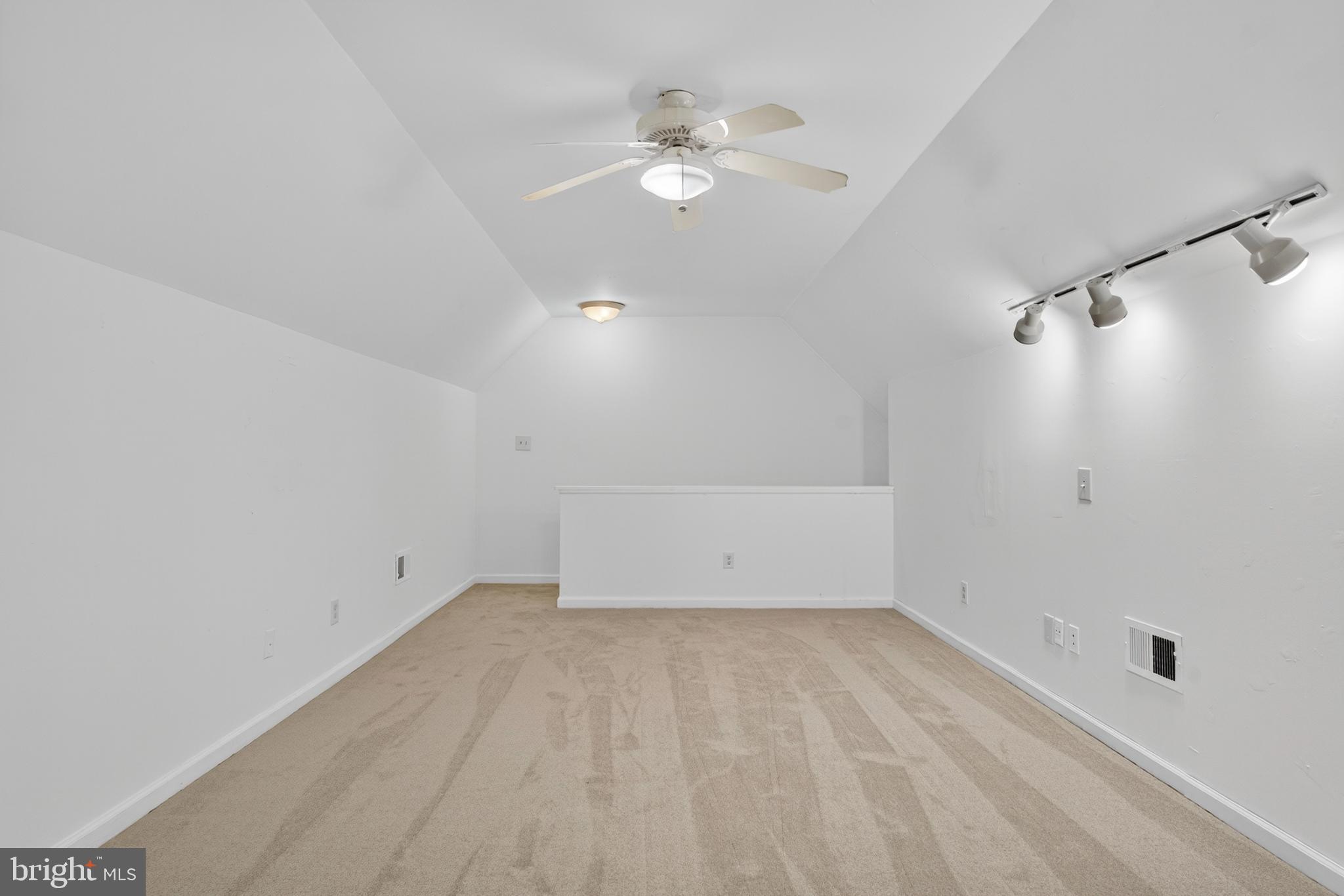 QUAIL RIDGE - Residential