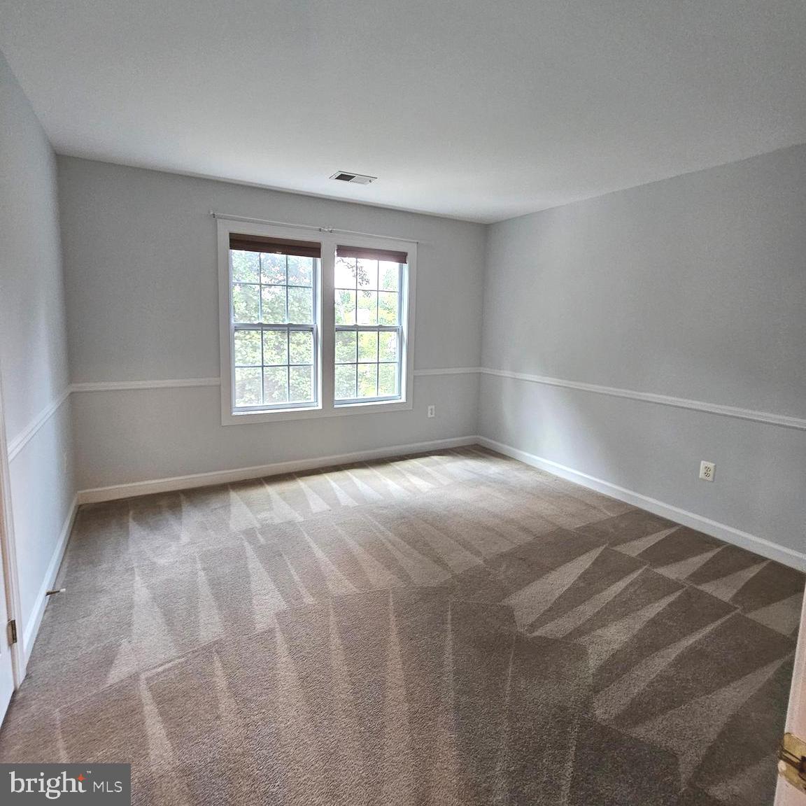 HAMPTON WOODS - Residential