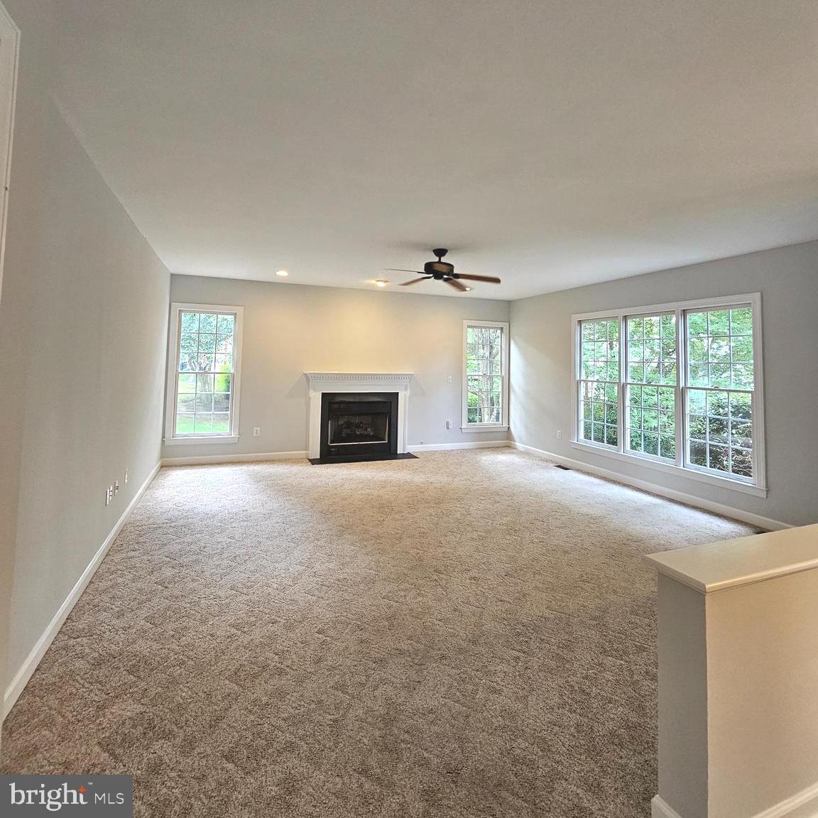 HAMPTON WOODS - Residential