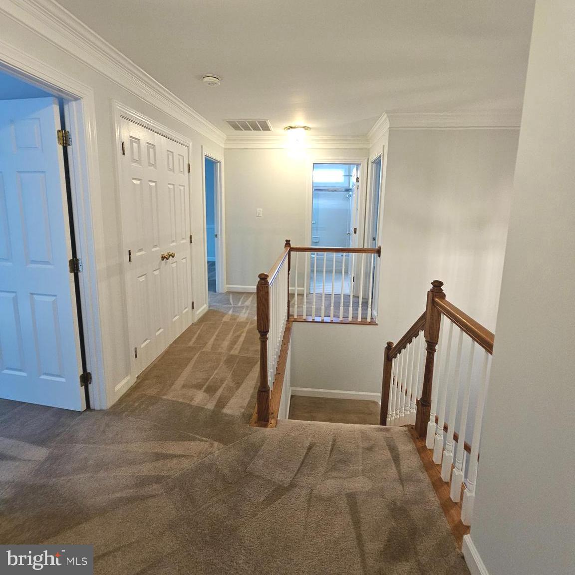 HAMPTON WOODS - Residential