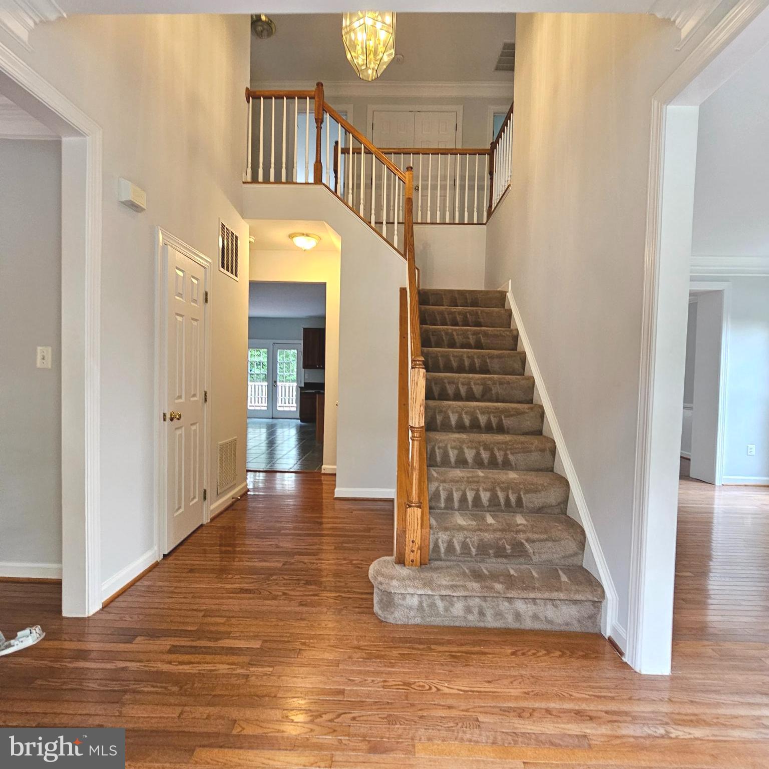 5267 TRACTOR LANE