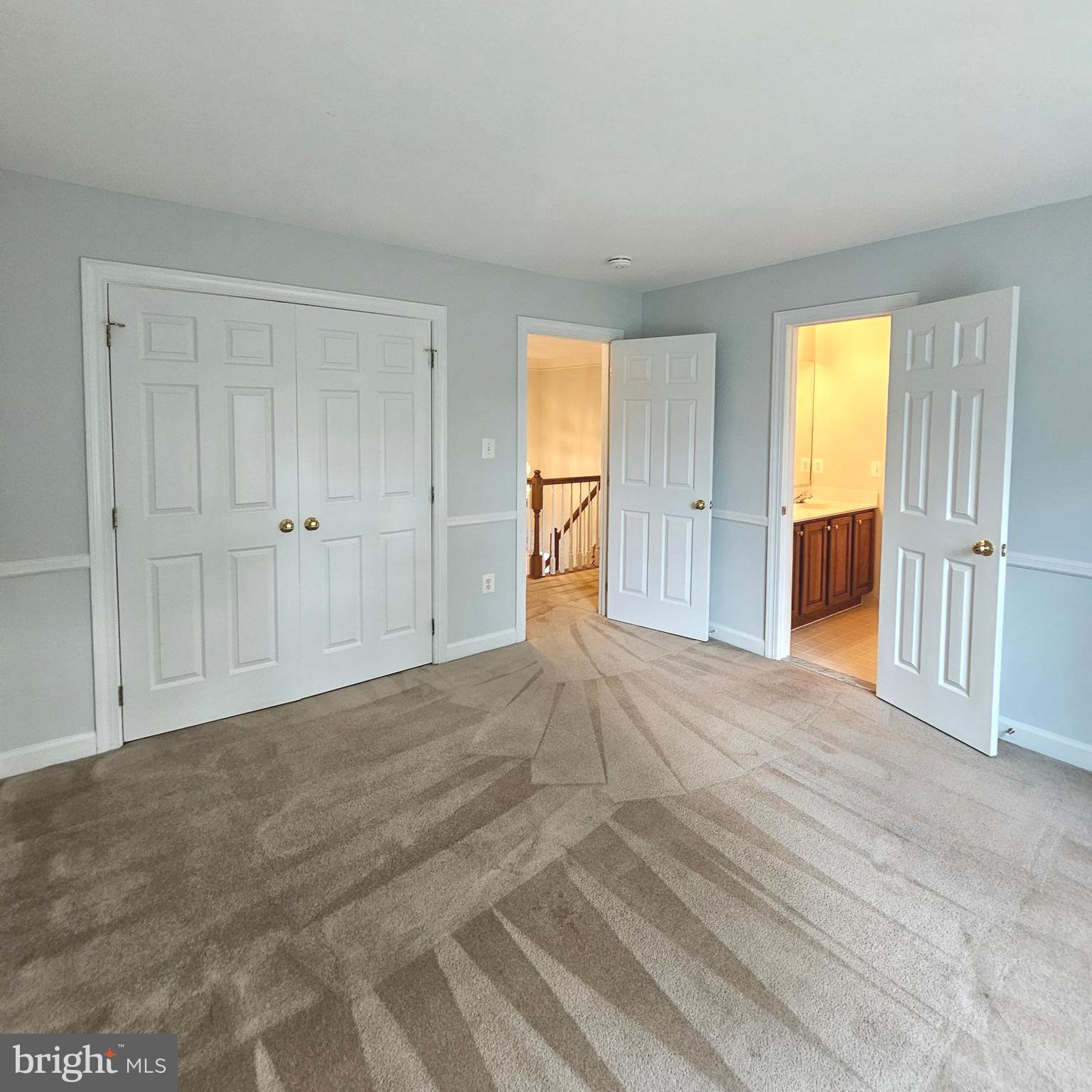 HAMPTON WOODS - Residential