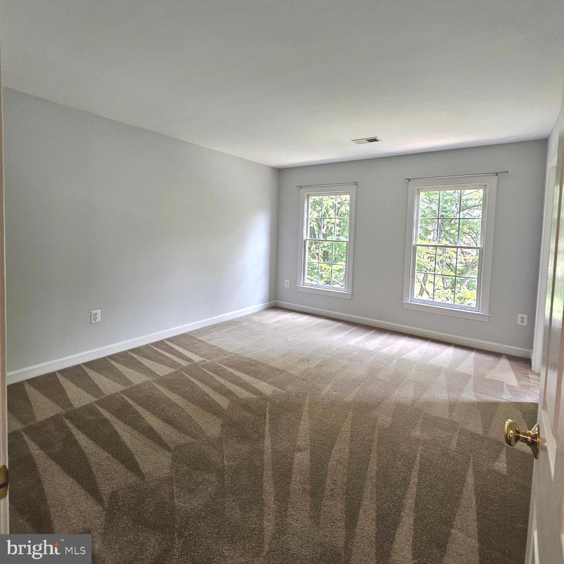 HAMPTON WOODS - Residential