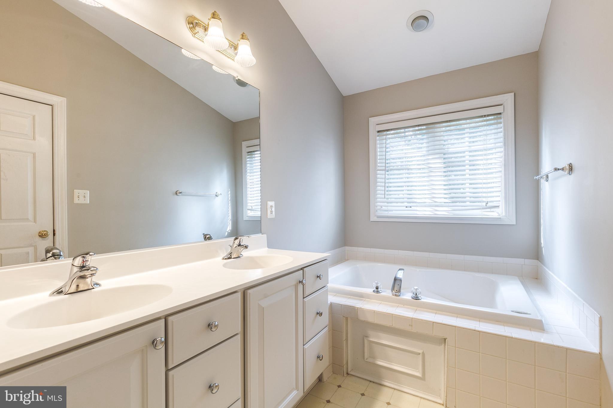 WAVERLY WOODS - Residential Lease