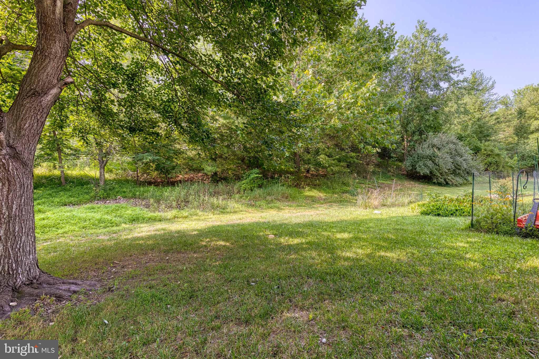 WAVERLY WOODS - Residential Lease