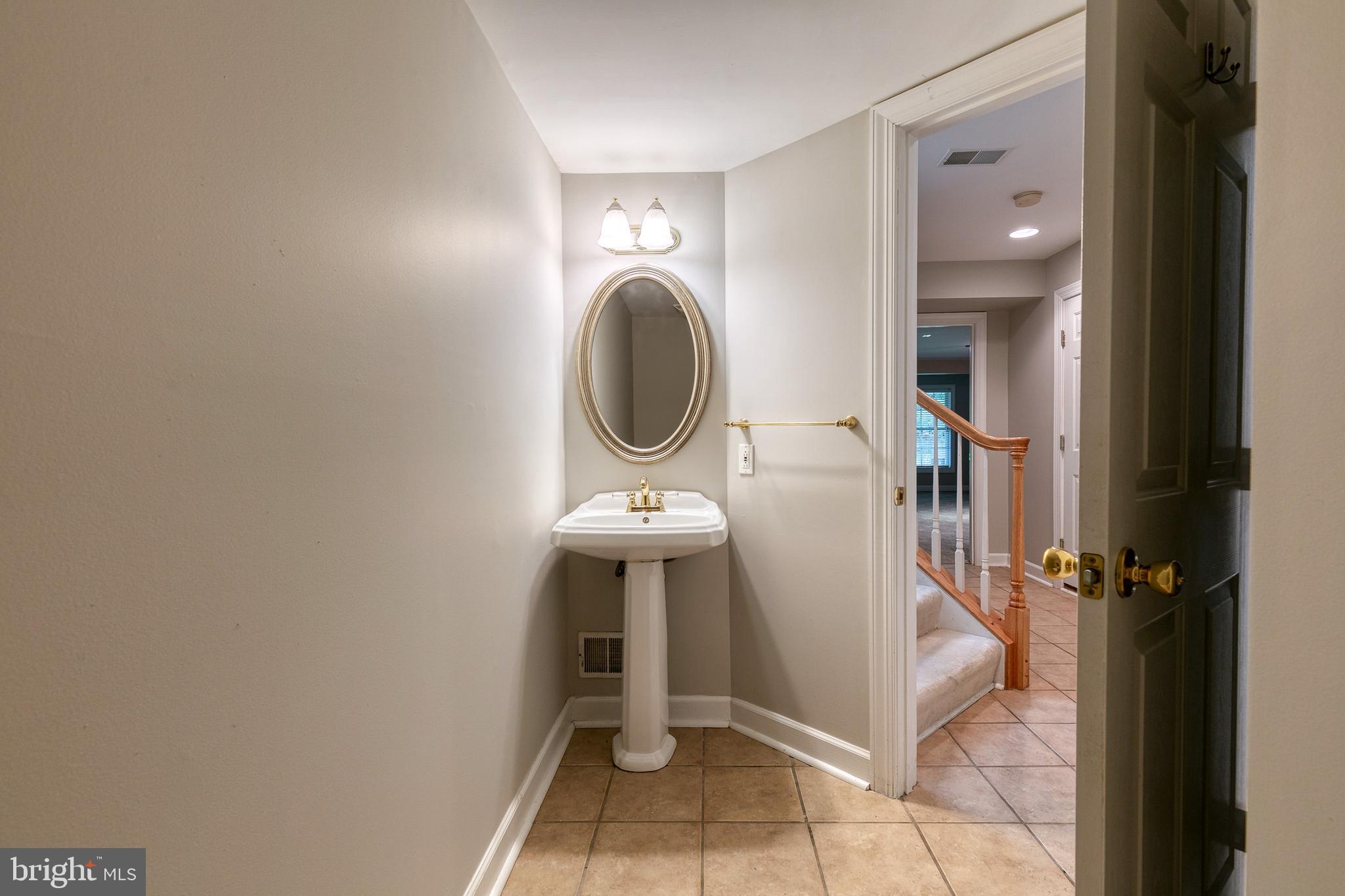 WAVERLY WOODS - Residential Lease