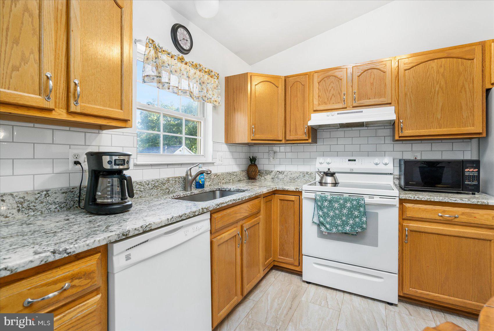 BALTIMORE HIGHLANDS - Residential