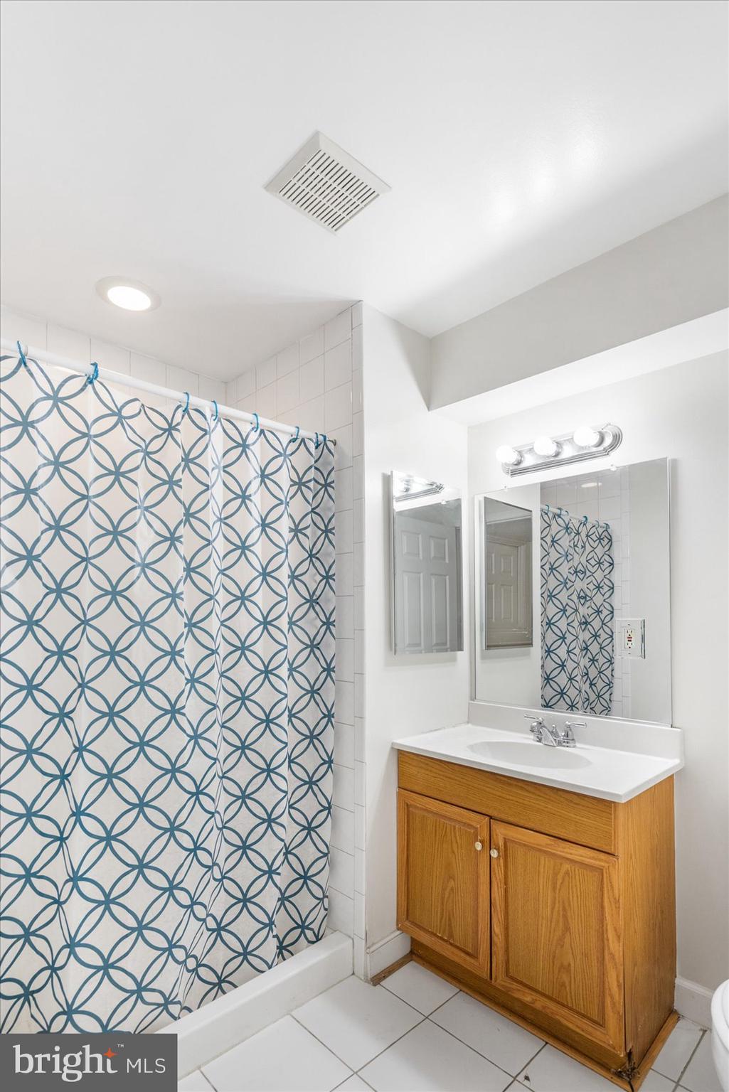 BALTIMORE HIGHLANDS - Residential