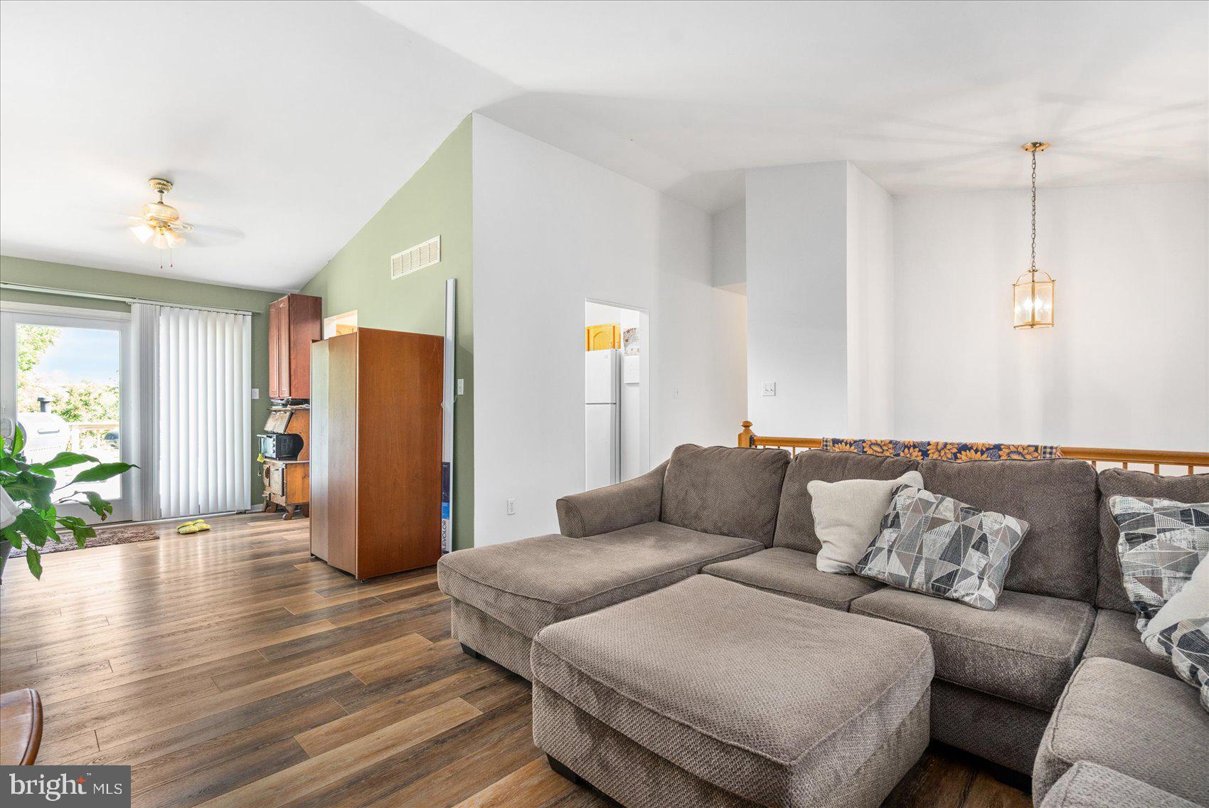 BALTIMORE HIGHLANDS - Residential