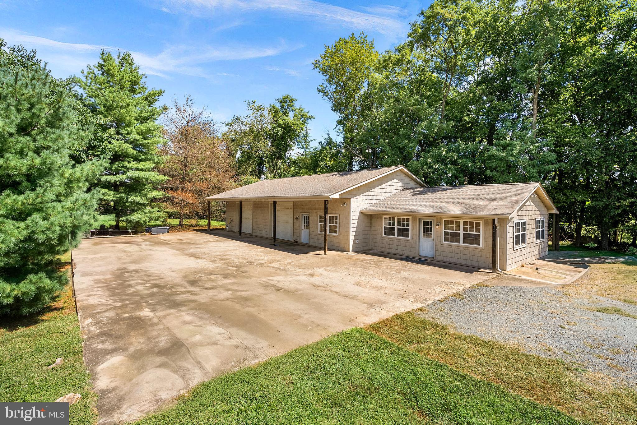 RED CEDAR - Residential