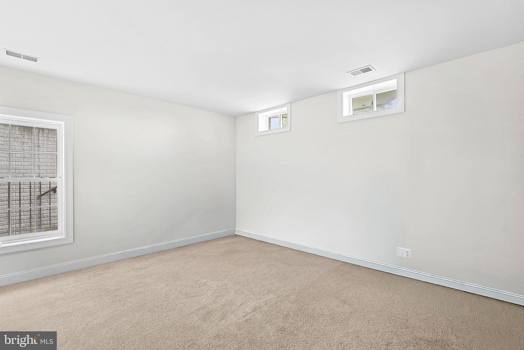 RED CEDAR - Residential