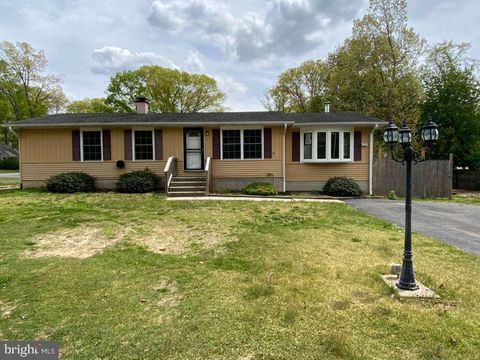 Homes For Sale - 92 Elmer Street<br/> Gloucester County, FRANKLINVILLE, NJ 08322