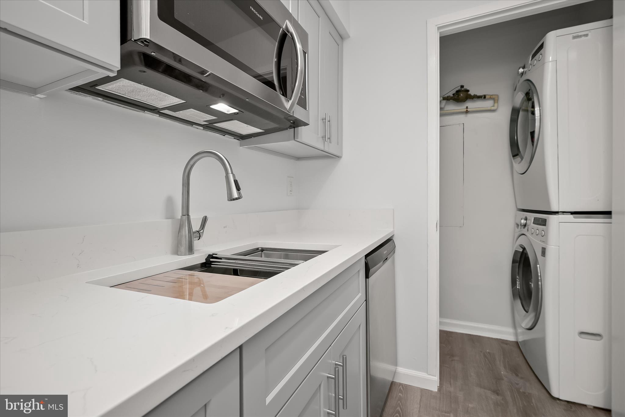 LONGMEAD CROSSING - Residential