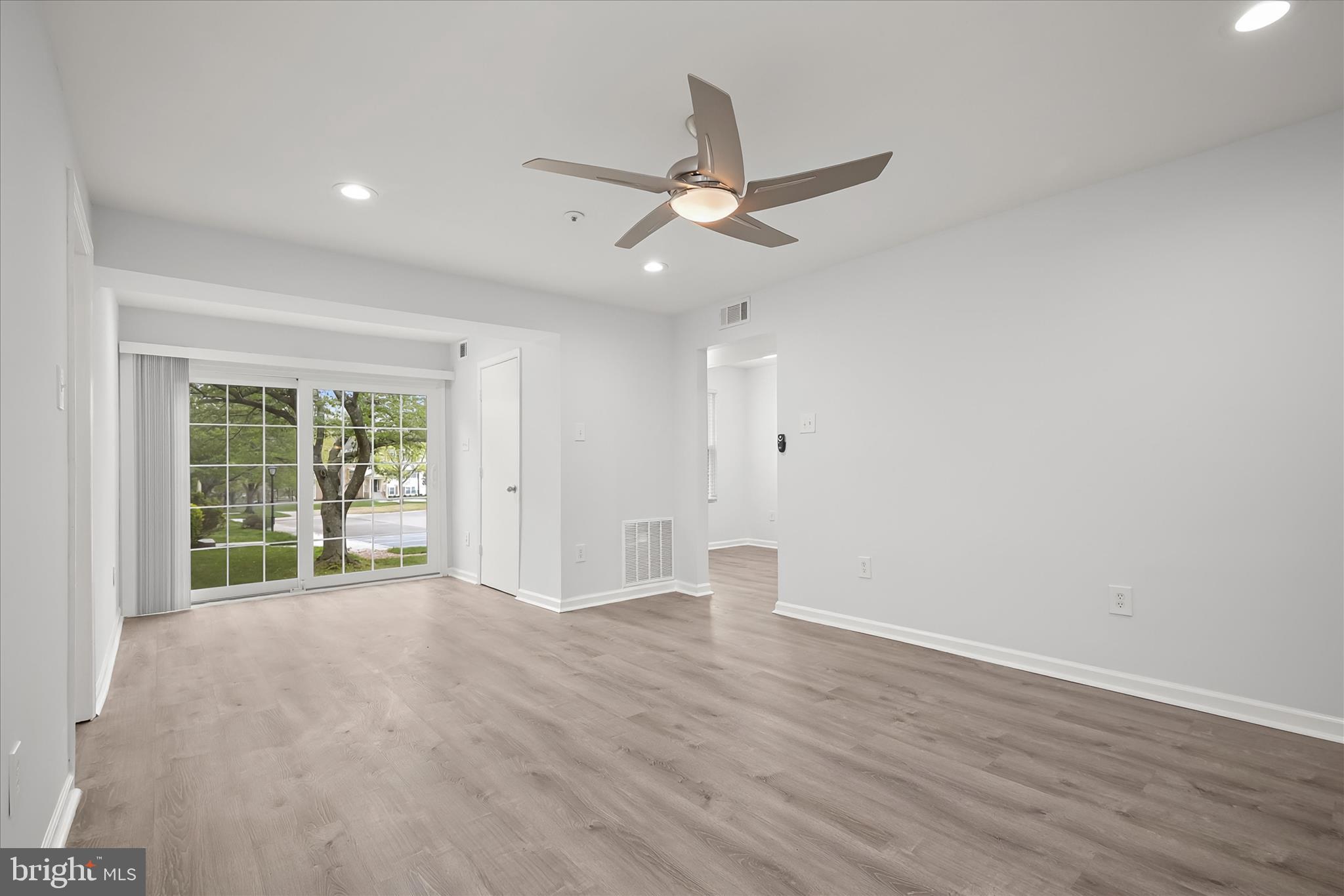 LONGMEAD CROSSING - Residential