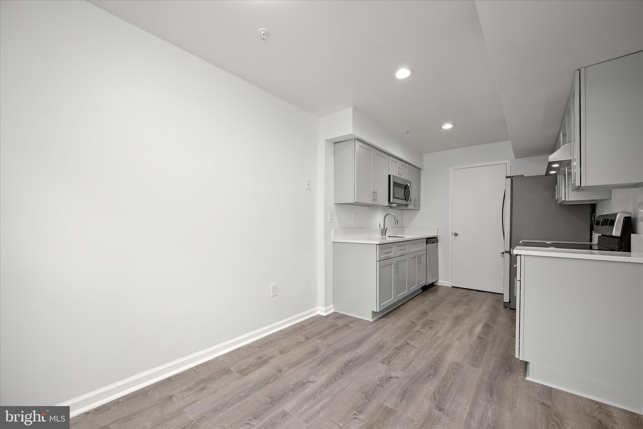 LONGMEAD CROSSING - Residential