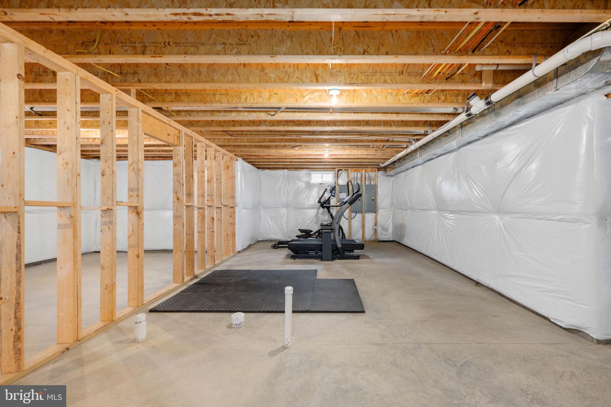 SADDLE RIDGE - Residential