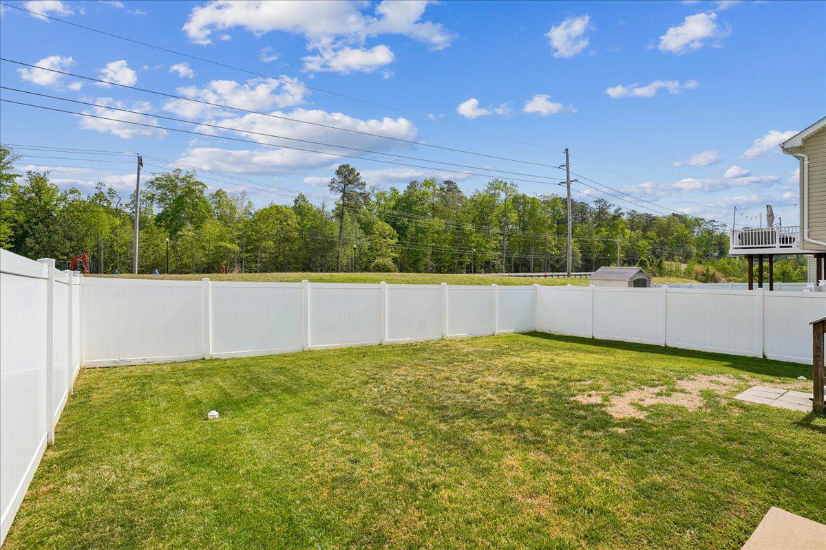 CLEMENTS POINTE - Residential