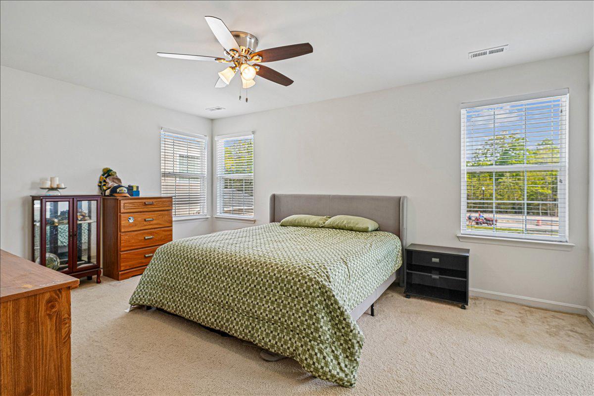 CLEMENTS POINTE - Residential