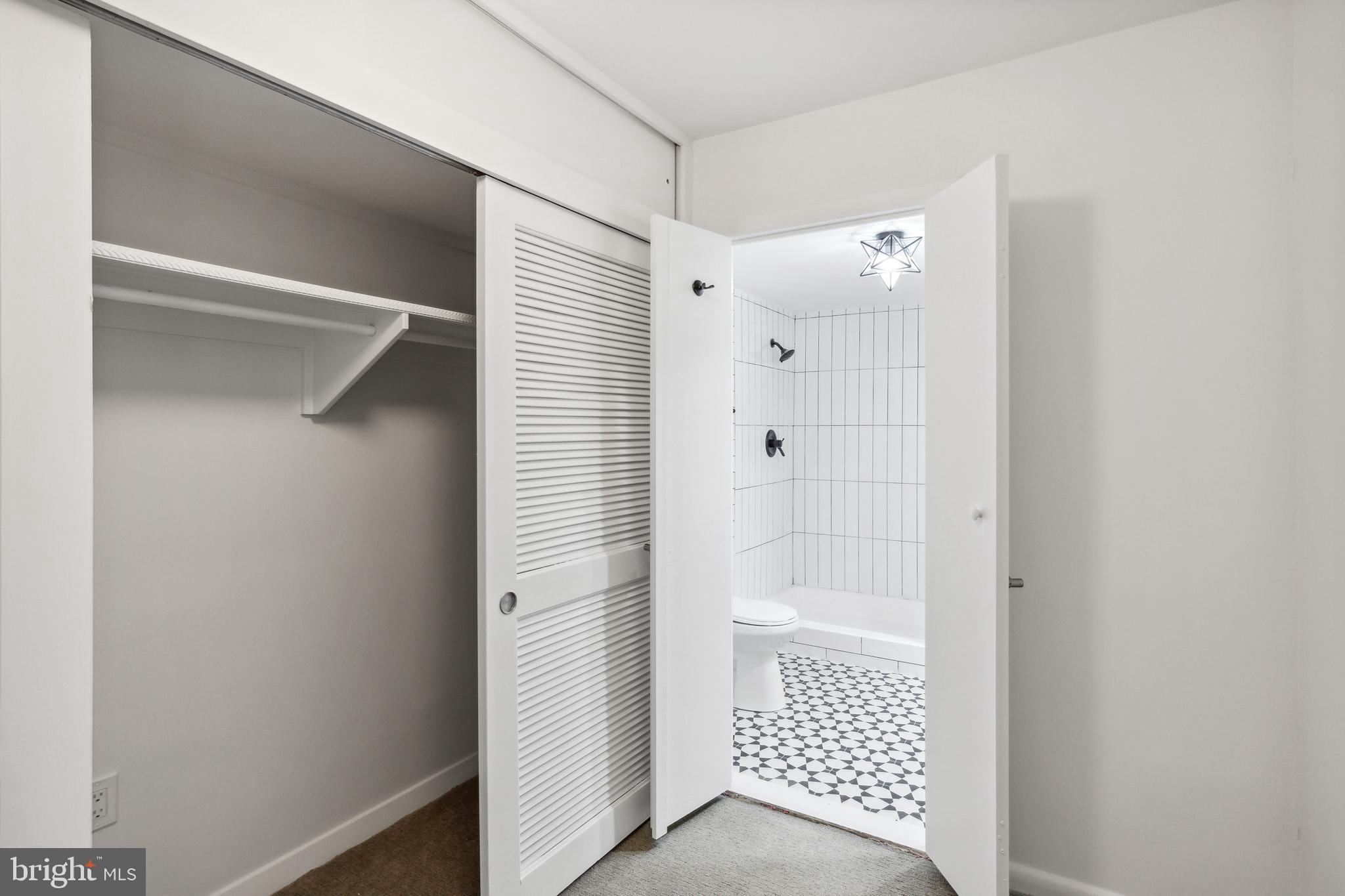 SEVEN MILE - Residential