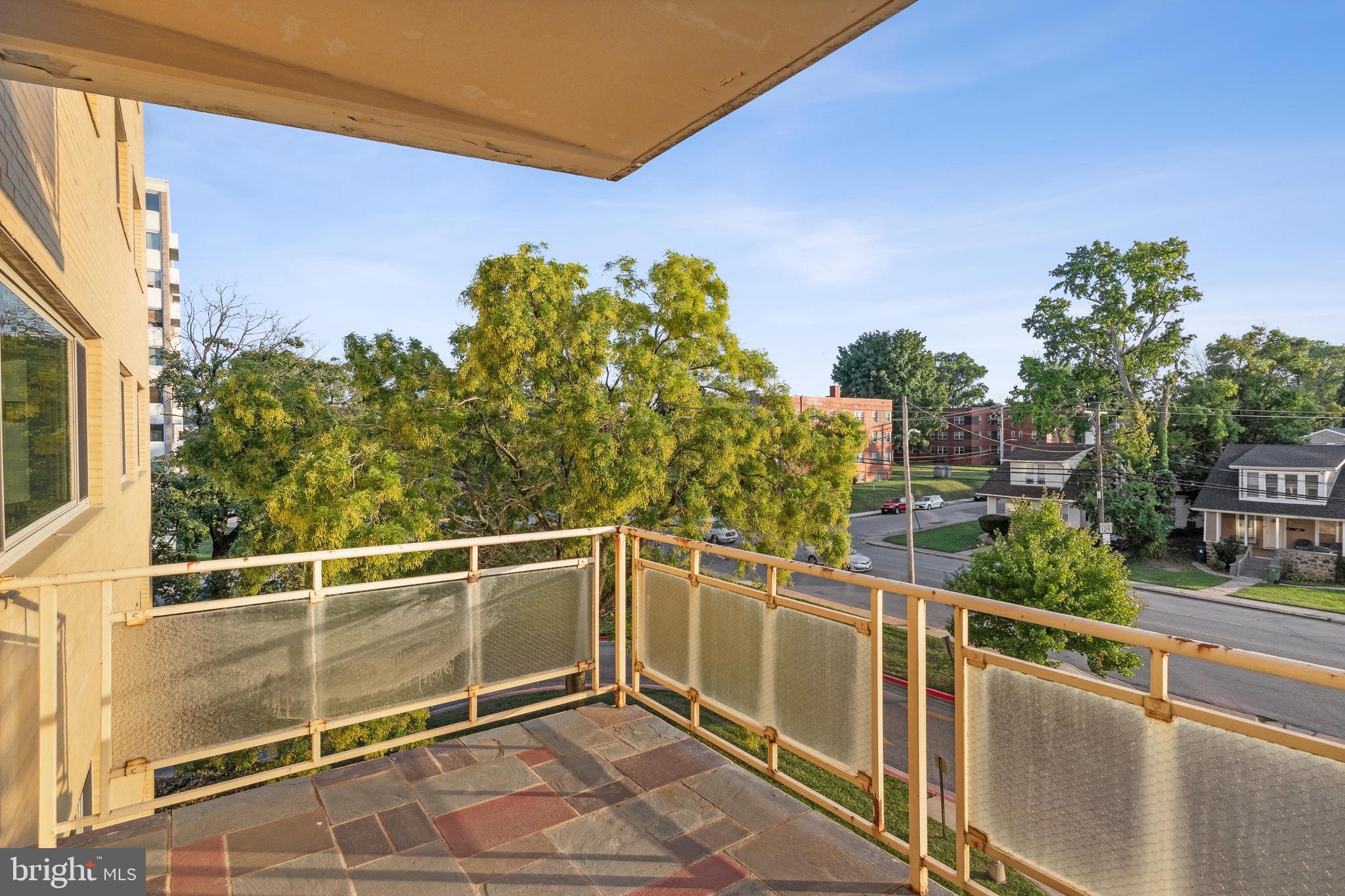 SEVEN MILE - Residential