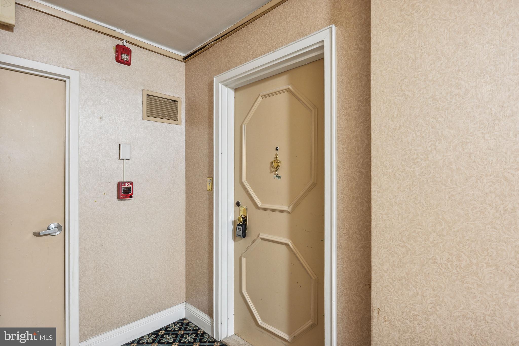 SEVEN MILE - Residential