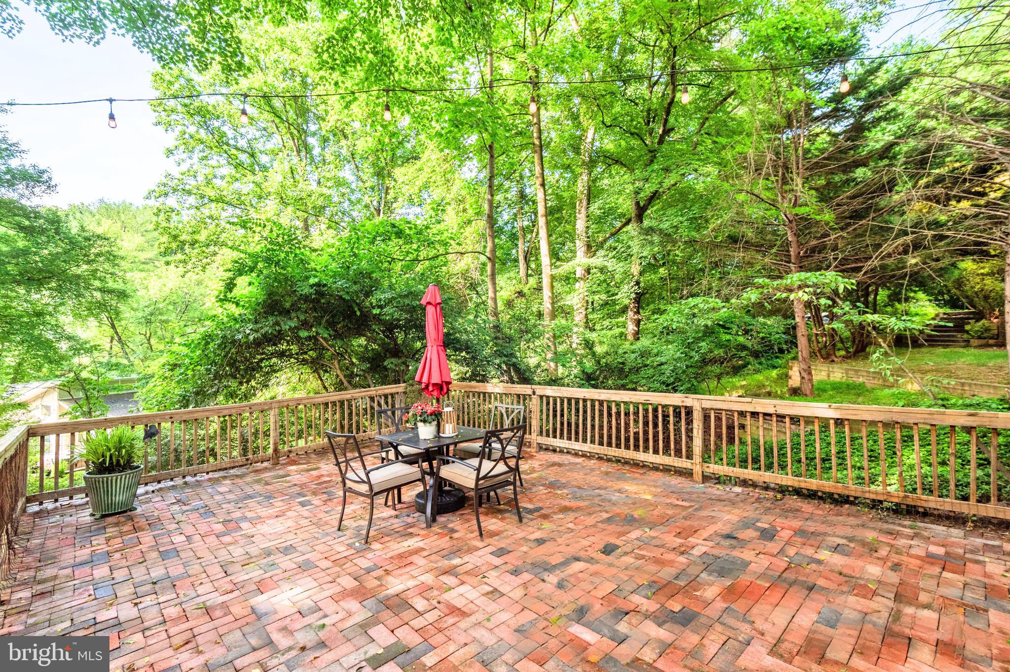 CARDEROCK SPRINGS - Residential