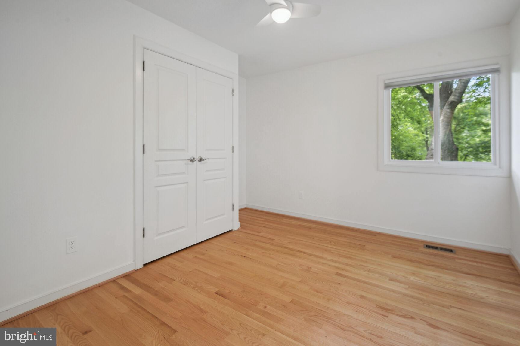 CARDEROCK SPRINGS - Residential