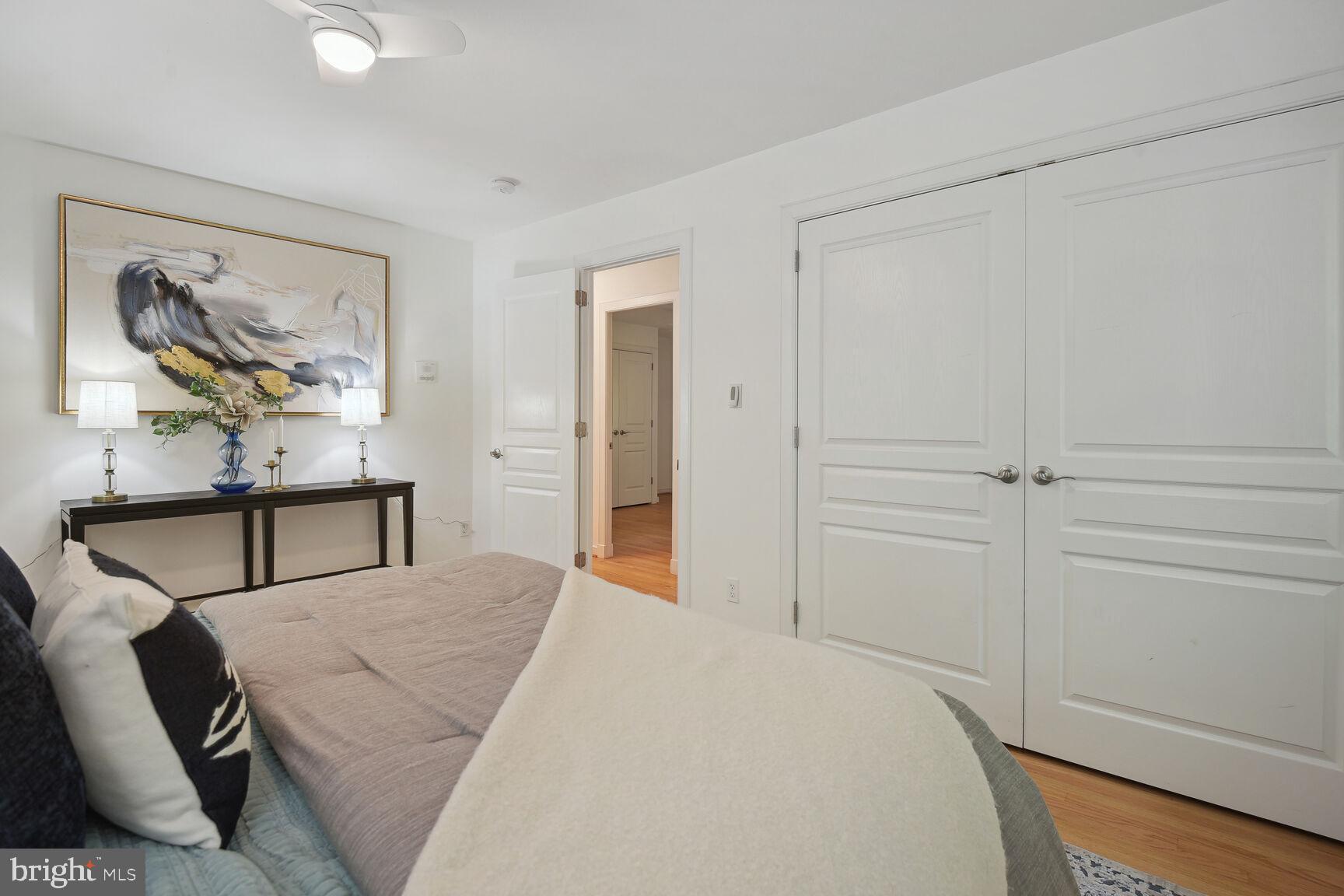 CARDEROCK SPRINGS - Residential