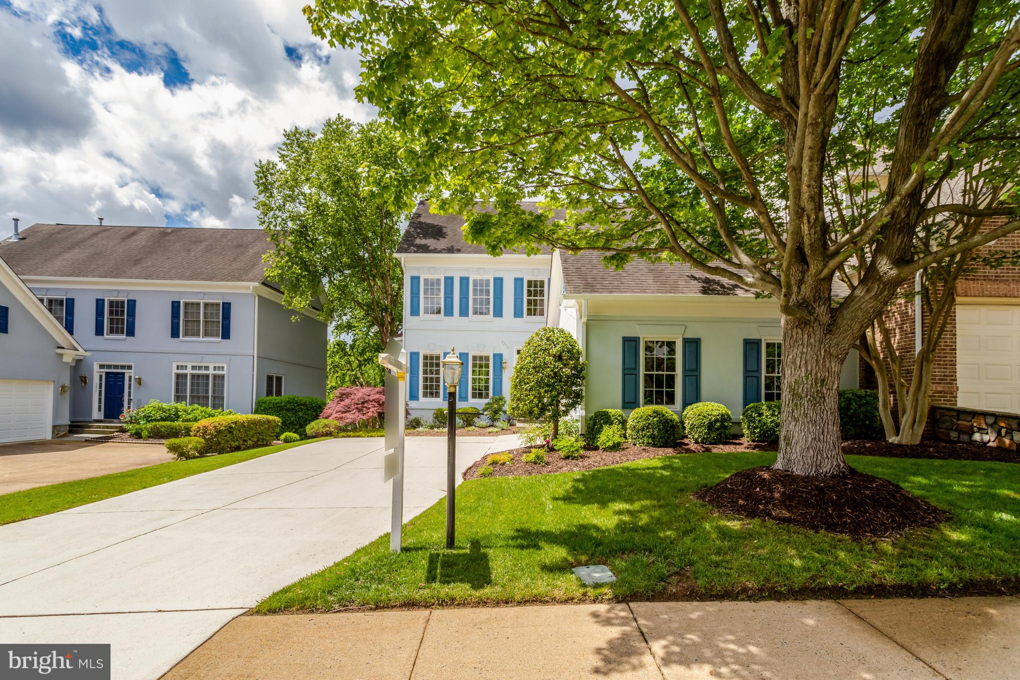 5252 WINTER VIEW DRIVE