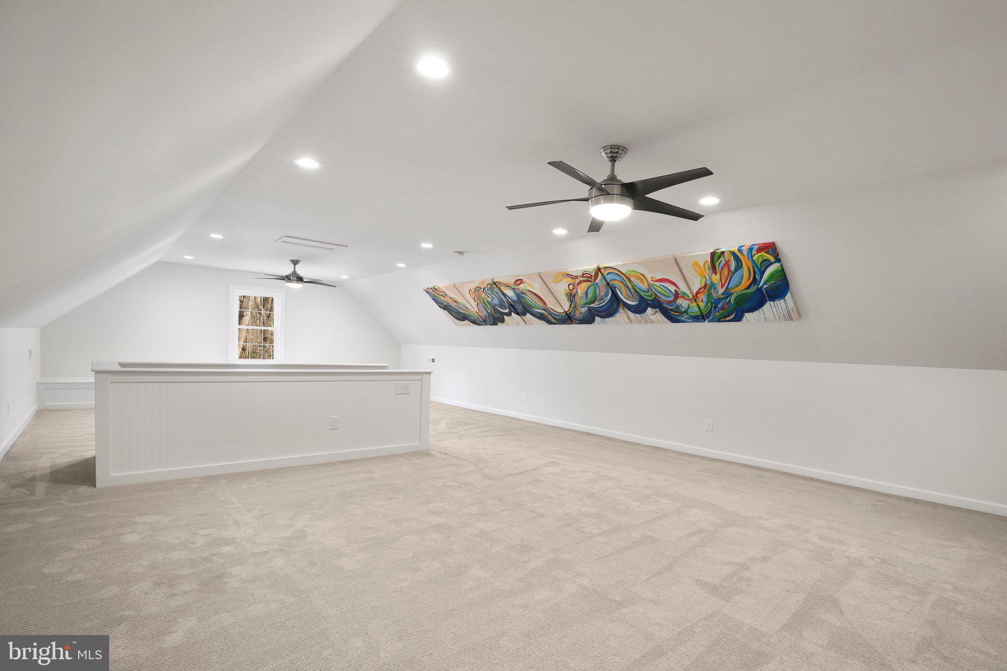 BLOOMSBURY - Residential