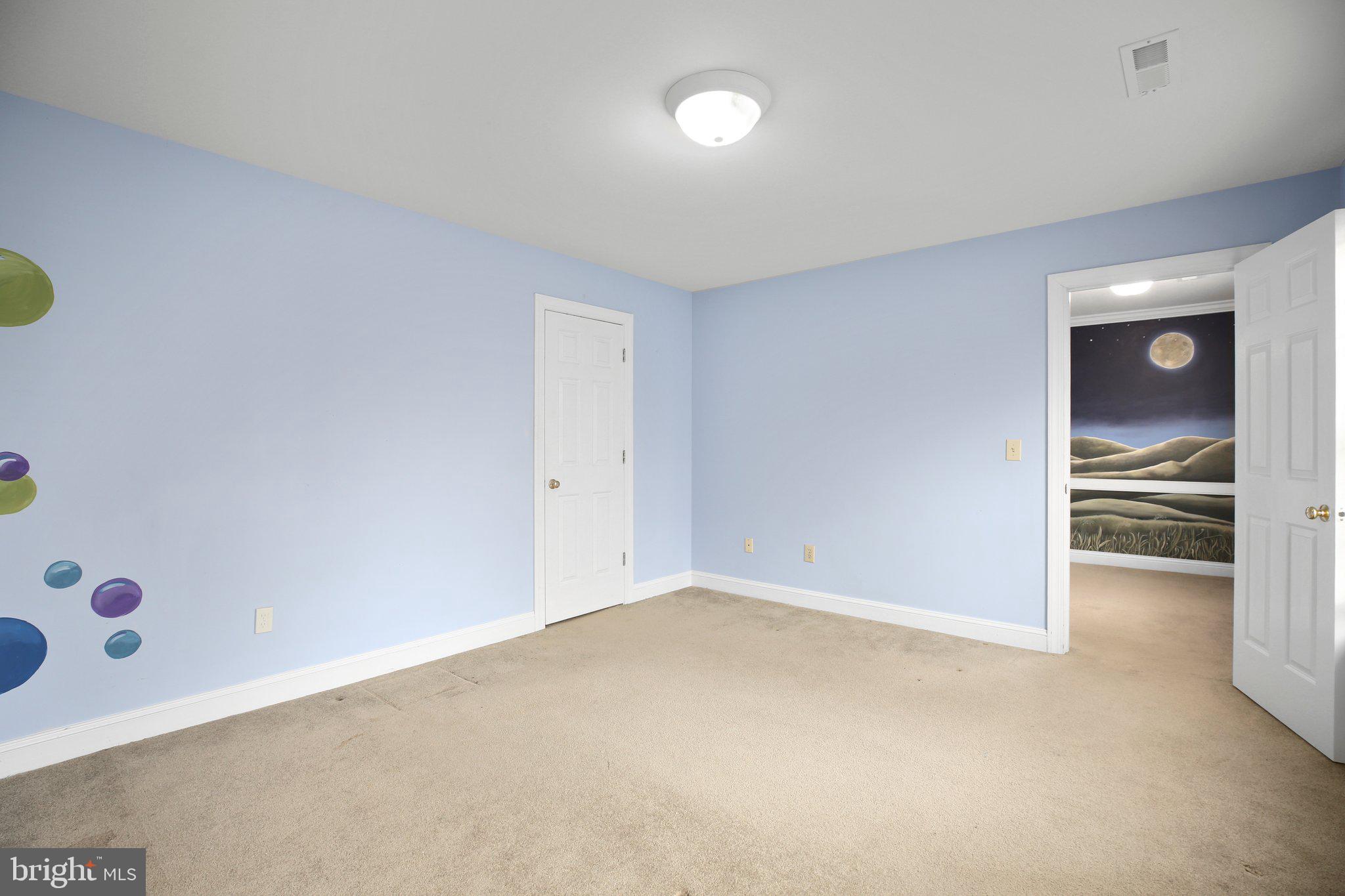 BLOOMSBURY - Residential