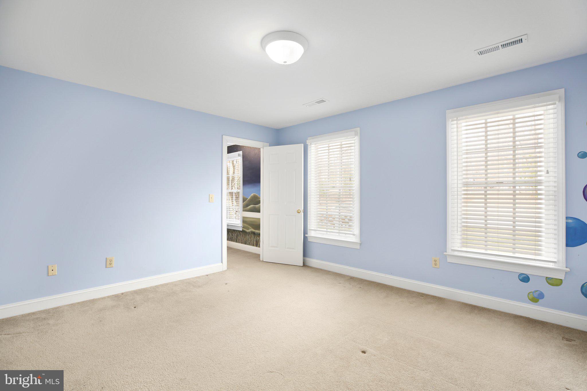 BLOOMSBURY - Residential